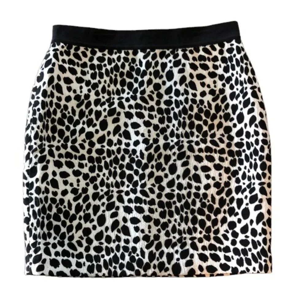 Ann Taylor Black and White Spotted Skirt Size 10